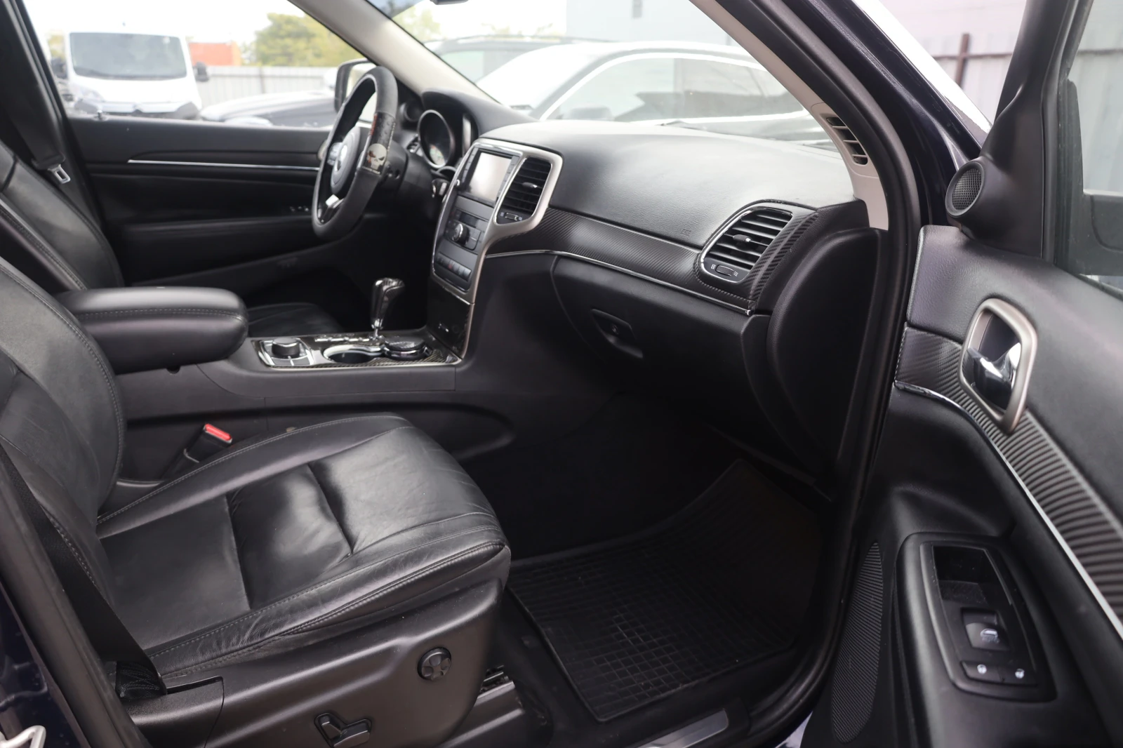 Jeep Grand cherokee 5.7i V8 4x4 LPG KAM KeyGO 4xSzH LEDER#iCarbg MY12  - изображение 6