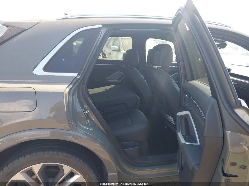 Audi Q3 2.0L I-4 DI, DOHC, VVT, TURBO, 228HP All Wheel | Mobile.bg � ����������� 13