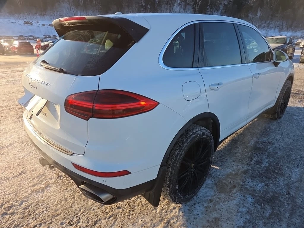 Porsche Cayenne V6 / ОБДУХВАНЕ / ПАНОРАМА / CARFAX - изображение 3