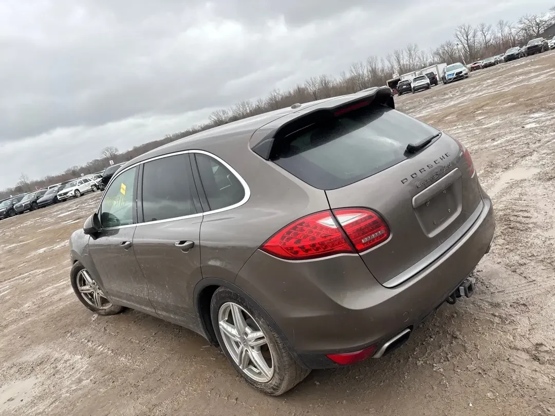 Porsche Cayenne Hybrid S, снимка 5 - Автомобили и джипове - 53970952