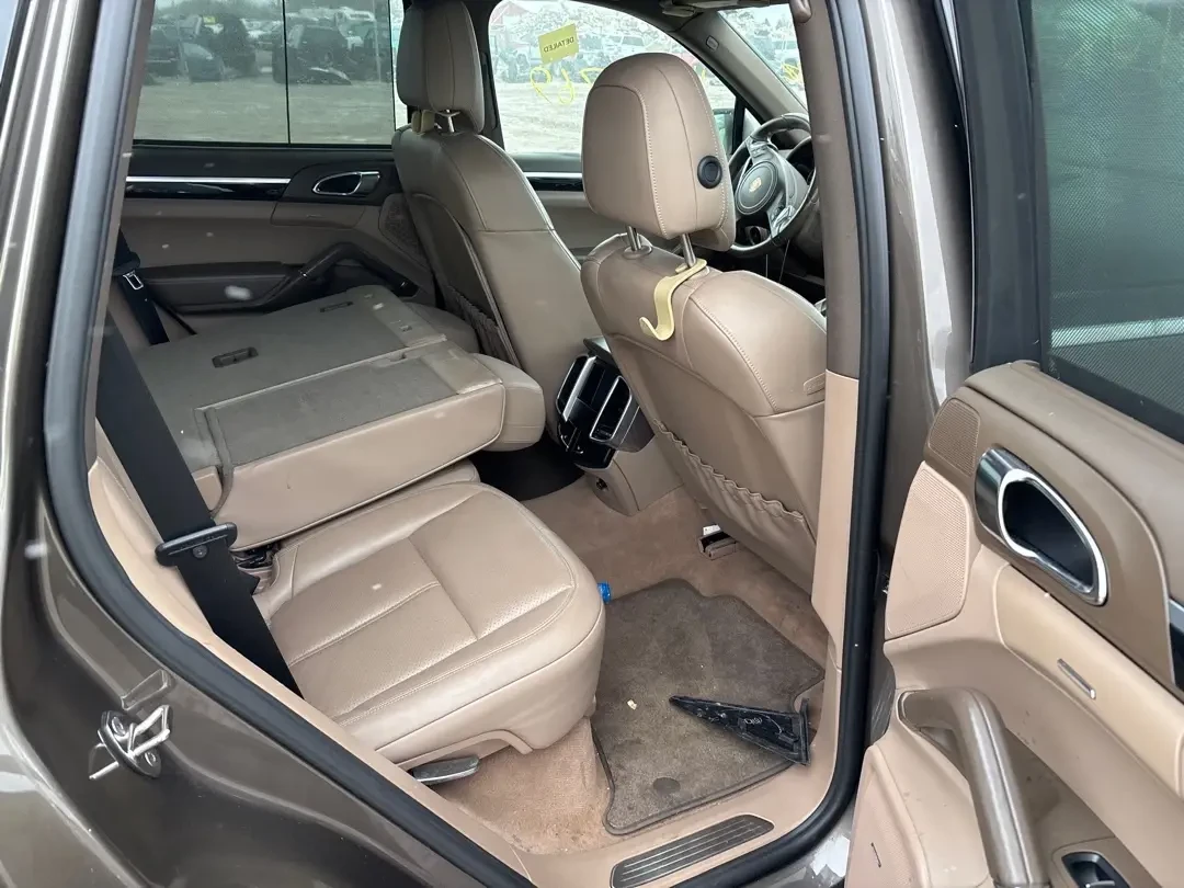 Porsche Cayenne Hybrid S, снимка 12 - Автомобили и джипове - 53970952