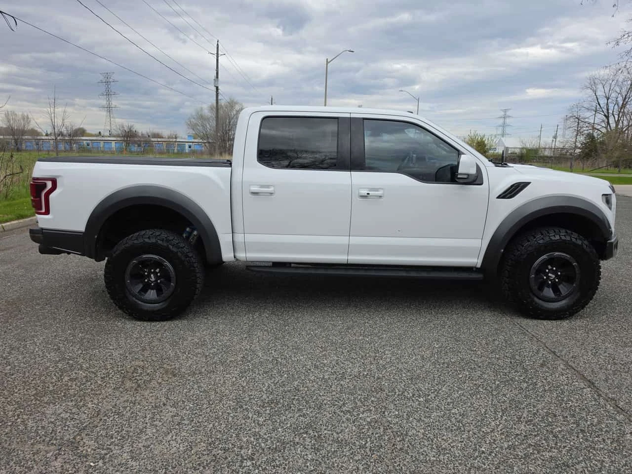 Ford F150  | Raptor | 360 | PANO | NEVI | ОБДУХВАНЕ , снимка 4 - Автомобили и джипове - 54424577