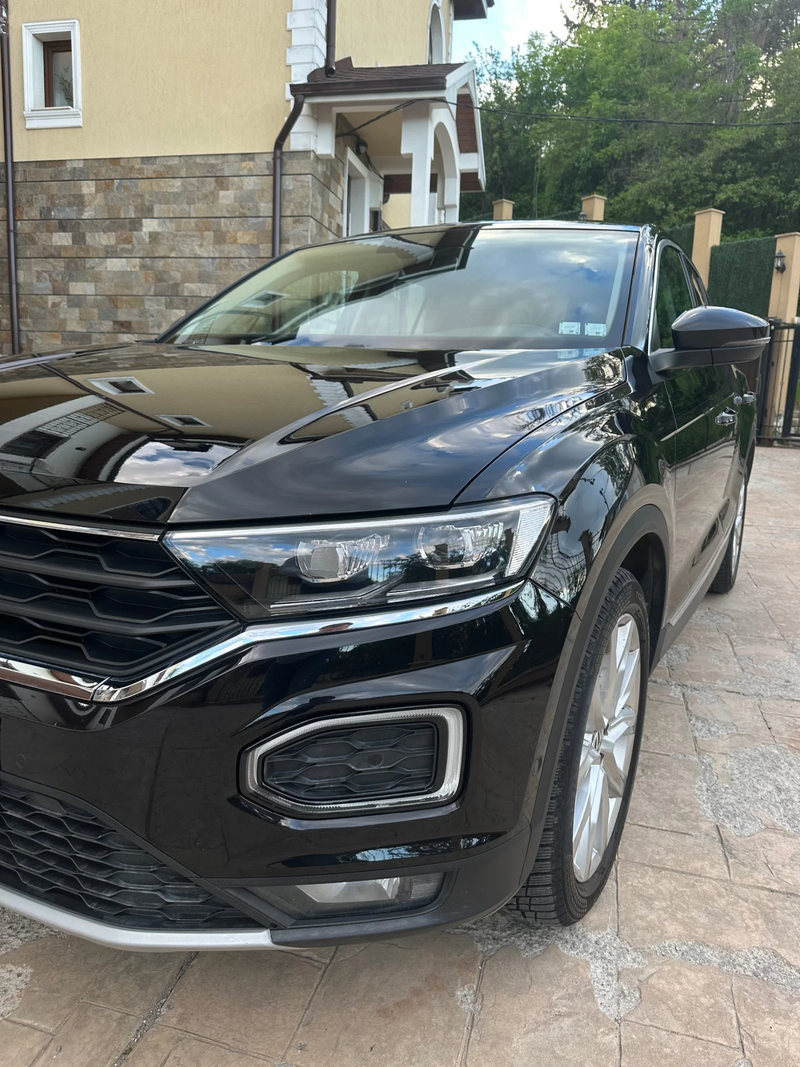 VW T-Roc 2.0TDI 4x4 LED, снимка 3 - Автомобили и джипове - 54802091