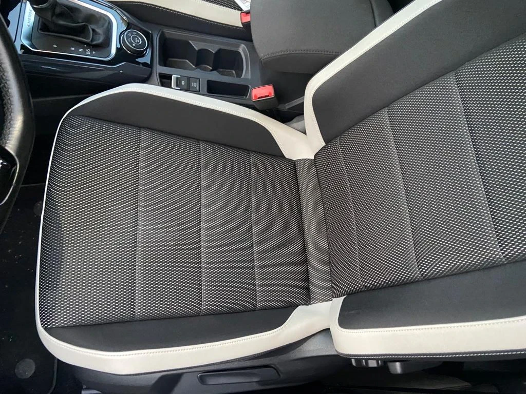 VW T-Roc 2.0TDI 4x4 LED, снимка 15 - Автомобили и джипове - 54802091