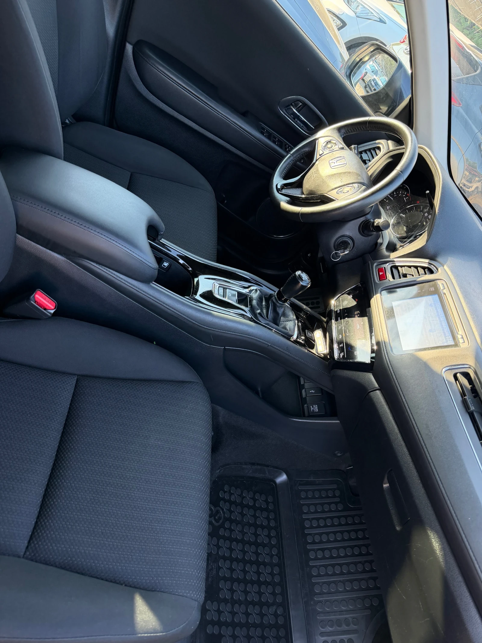 Honda Hr-v 1.6 CDTI НАВИ ТЪЧ ЛИЗИНГ ВИДЕО, снимка 8 - Автомобили и джипове - 55063726