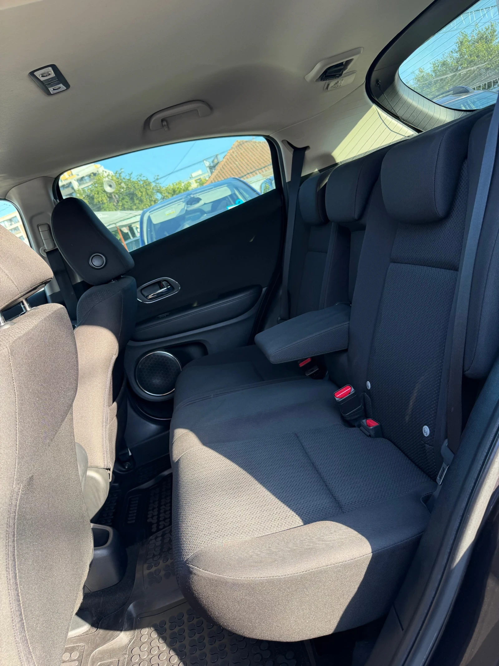 Honda Hr-v 1.6 CDTI НАВИ ТЪЧ ЛИЗИНГ ВИДЕО, снимка 7 - Автомобили и джипове - 55063726