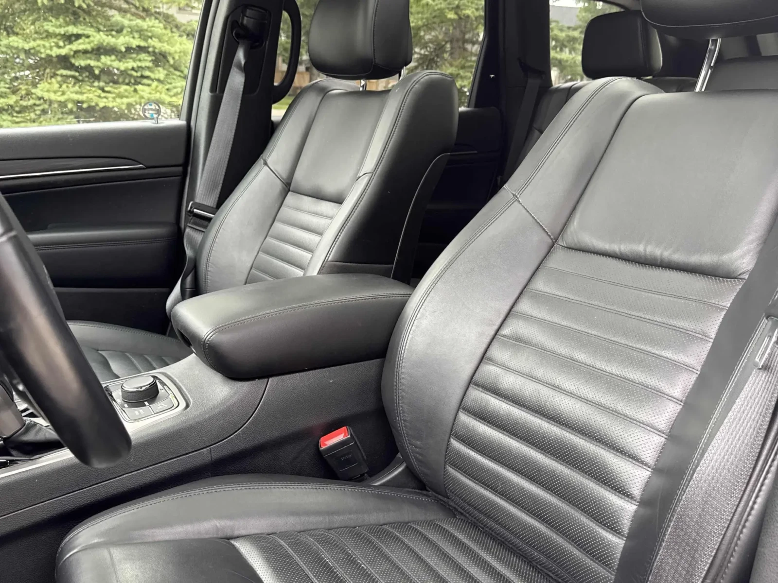 Jeep Grand cherokee Limited X * ПАНОРАМА * 2 КЛЮЧА * CARFAX, снимка 9 - Автомобили и джипове - 55089865