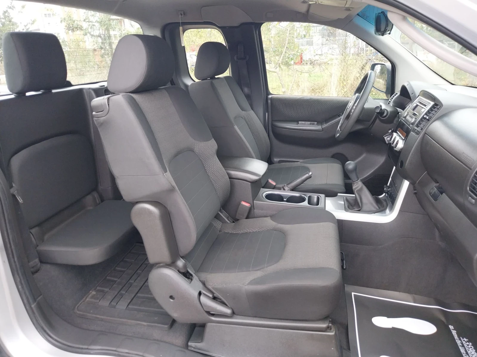 Nissan Navara 2.5 D /190кс, снимка 13 - Автомобили и джипове - 56683903