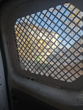 Opel Vivaro 2.0 Дизел 6 скорости , снимка 7