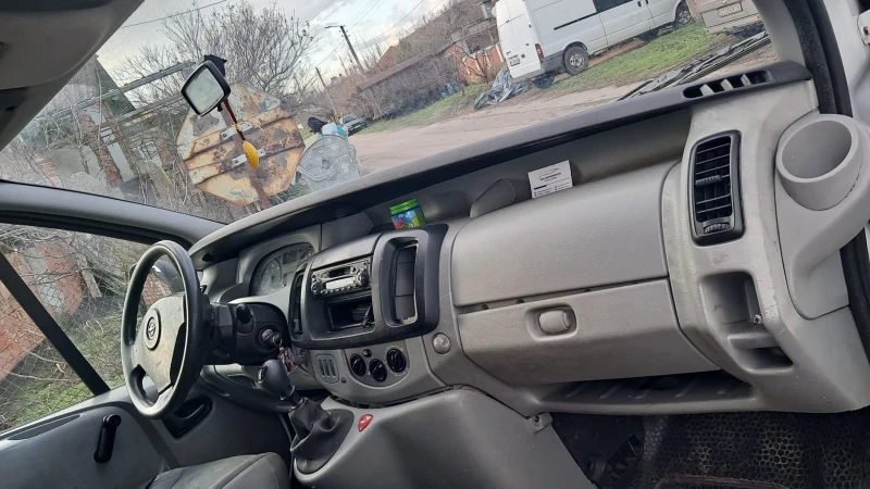 Opel Vivaro 2.0 Дизел 6 скорости , снимка 3 - Бусове и автобуси - 52921439