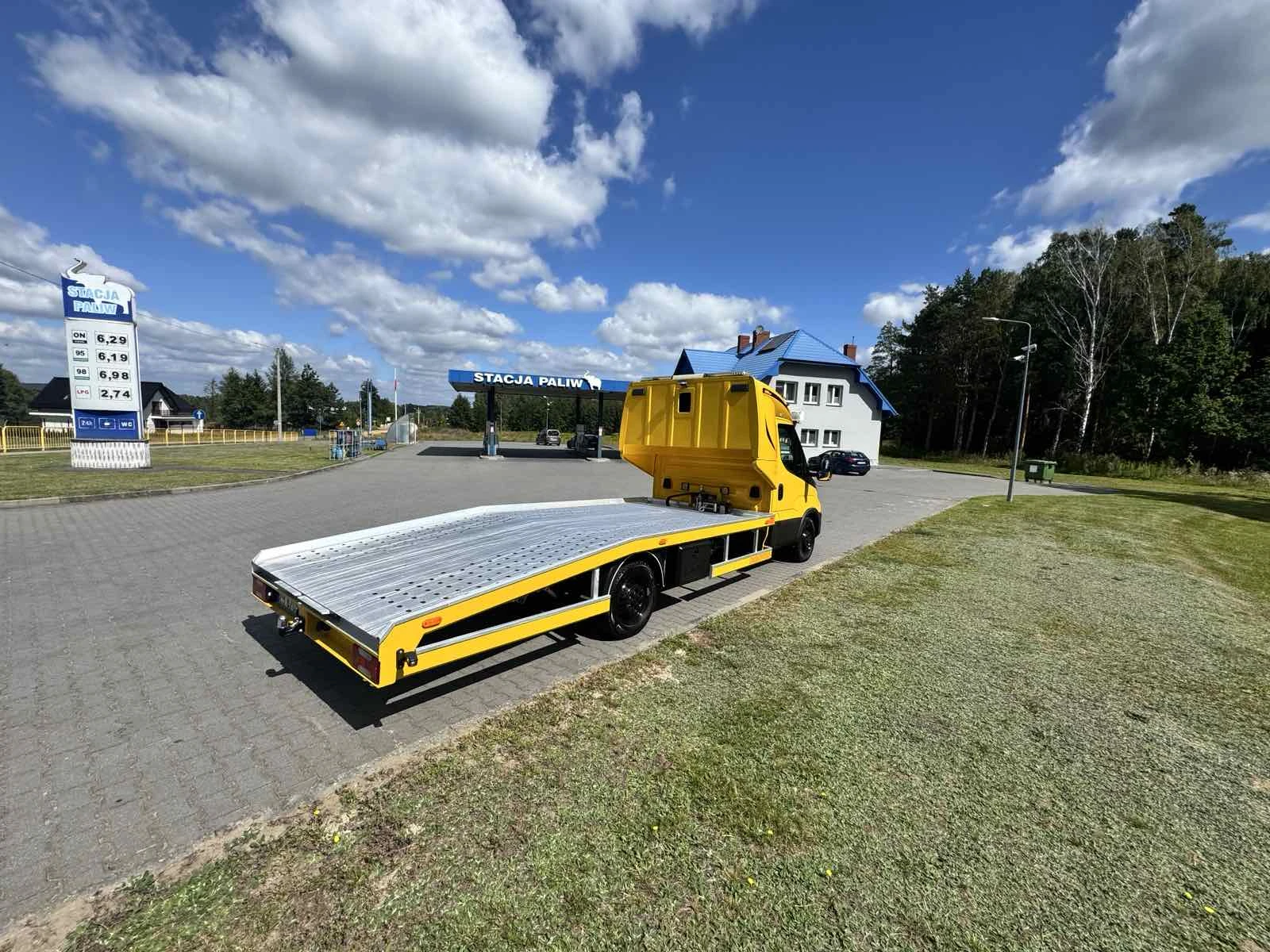 Iveco Daily 35S18, снимка 8 - Бусове и автобуси - 55426679