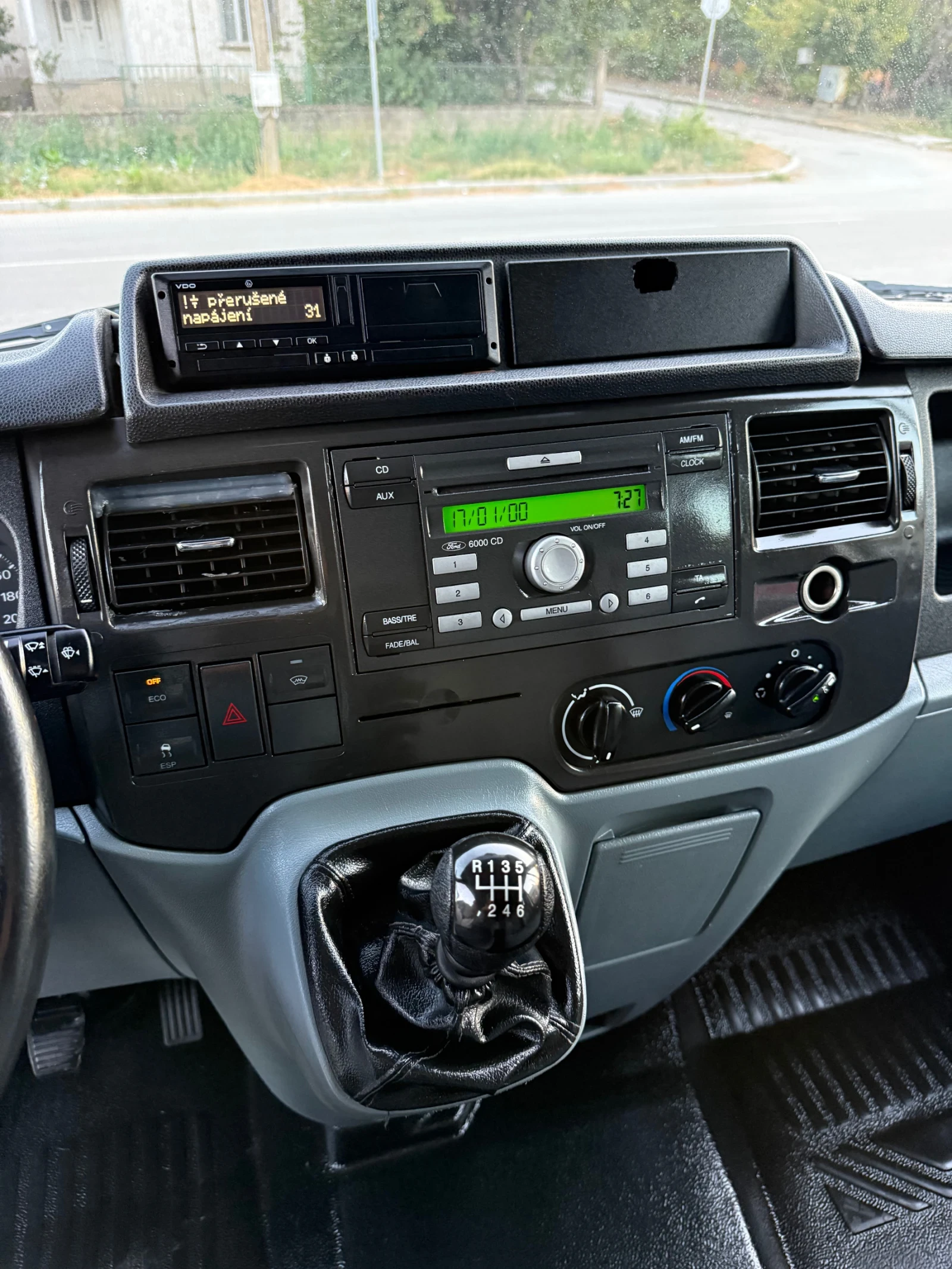 Ford Transit 2.2TDCI FACELIFT ЛИЗИНГ, снимка 10 - Бусове и автобуси - 56309810
