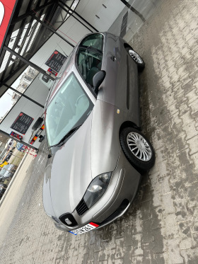 Seat Ibiza 1.2i, снимка 1 - Автомобили и джипове - 44999226