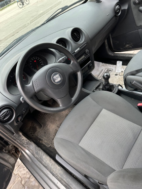Seat Ibiza 1.2i, снимка 2 - Автомобили и джипове - 44999226