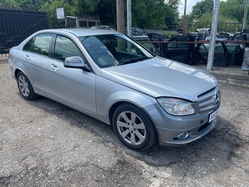 Mercedes-Benz C 220 2.2CDI 170кс автоматик, нави, снимка 2 - Автомобили и джипове - 41472716