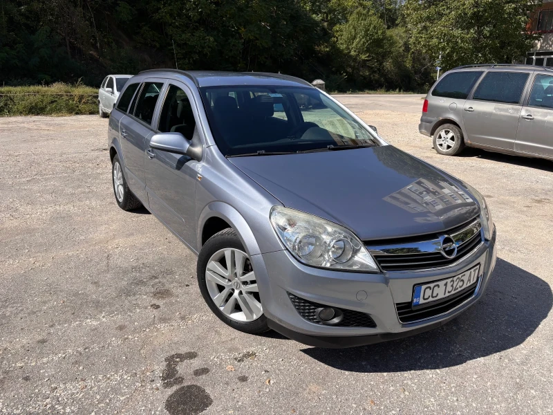 Opel Astra Комби, снимка 5 - Автомобили и джипове - 47329475