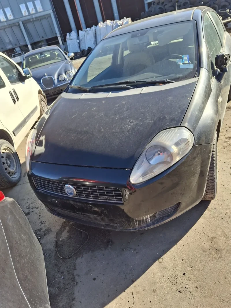 Fiat Punto, снимка 2 - Автомобили и джипове - 48110984