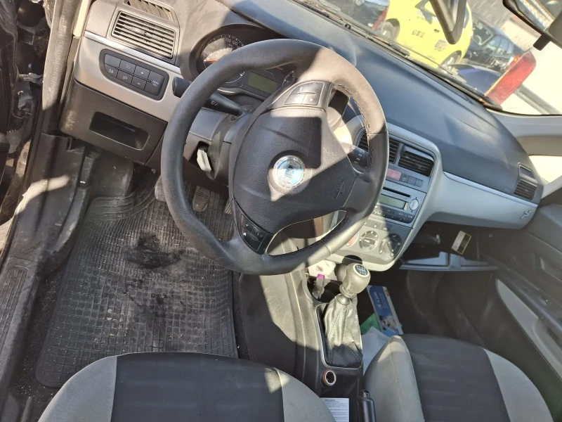 Fiat Punto, снимка 4 - Автомобили и джипове - 48110984