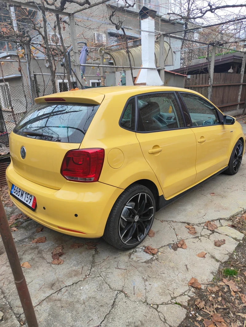 VW Polo, снимка 2 - Автомобили и джипове - 48422374