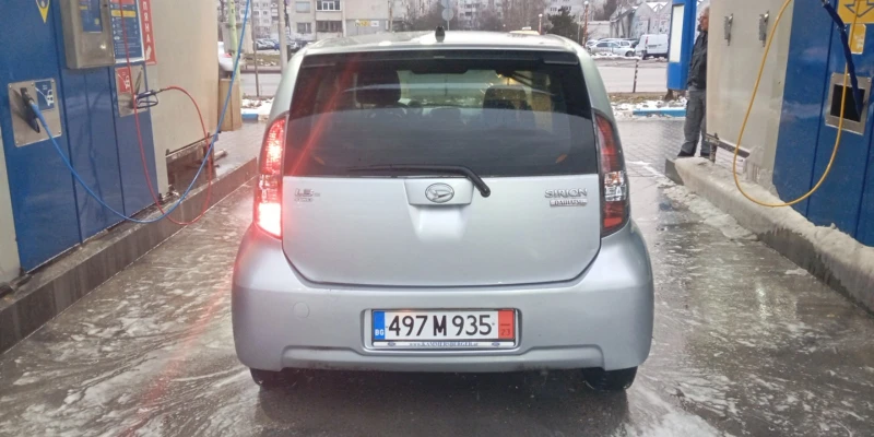 Daihatsu Sirion 1.3 спорт 4x4, снимка 3 - Автомобили и джипове - 48773284