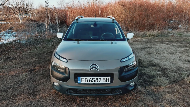 Citroen C4 Cactus 1.6, снимка 4 - Автомобили и джипове - 52316350