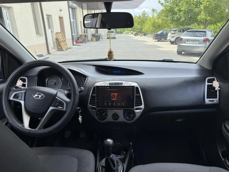 Hyundai I20, снимка 9 - Автомобили и джипове - 52514033