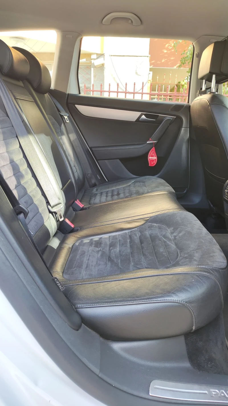 VW Passat B8 Variant 4motion 2.0TDI 170hp, снимка 10 - Автомобили и джипове - 52008033