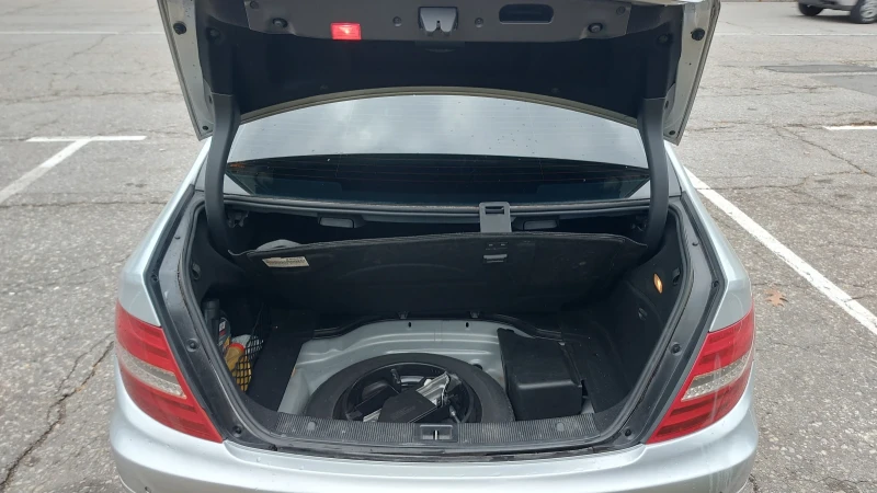 Mercedes-Benz C 250, снимка 15 - Автомобили и джипове - 52050833