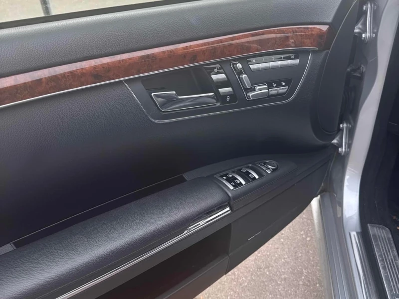 Mercedes-Benz S 500 550  CARFAX, снимка 15 - Автомобили и джипове - 52674040