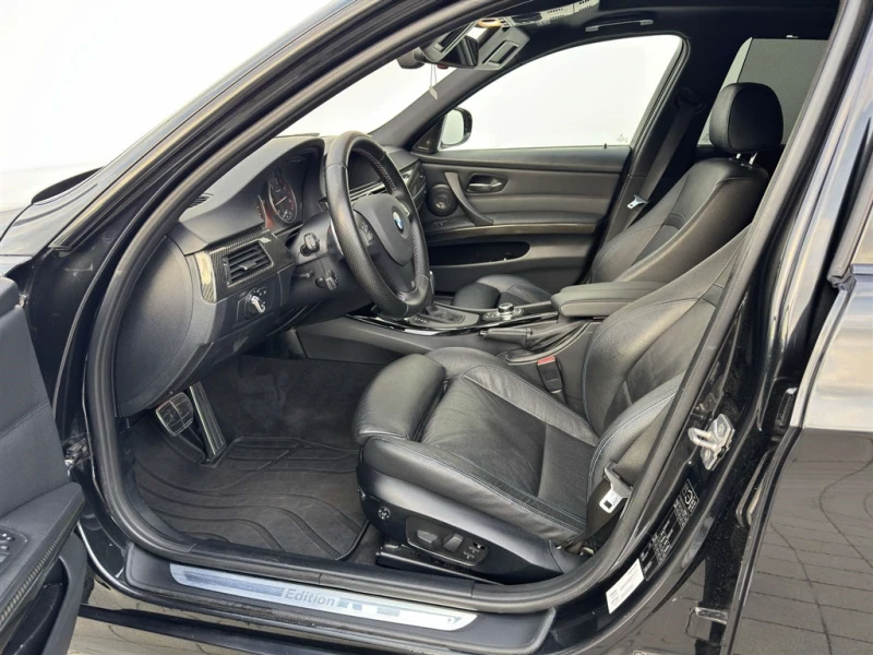 BMW 330 xDrive Touring, снимка 7 - Автомобили и джипове - 52711638