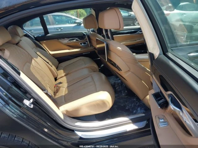 BMW 760 ALPINA B7 XDRIVE - изображение 7
