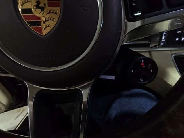 Porsche Panamera  GTS | DISTRONIC | ОБДУХВАНЕ | CARFAX, снимка 11 - Автомобили и джипове - 53534284