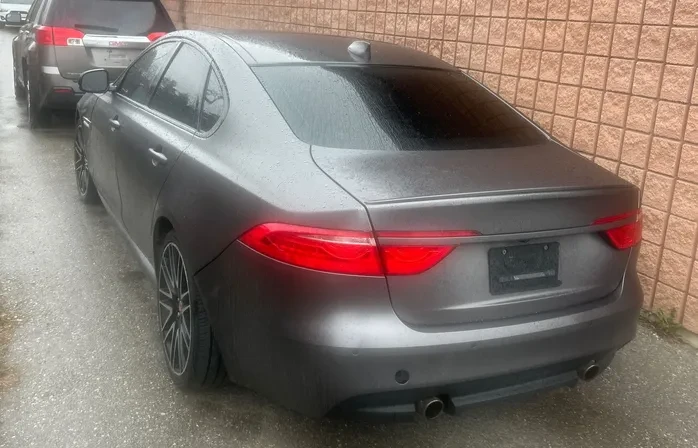 Jaguar Xf 35t R-Sport * CARFAX* ДВА КЛЮЧА, снимка 4 - Автомобили и джипове - 54078737