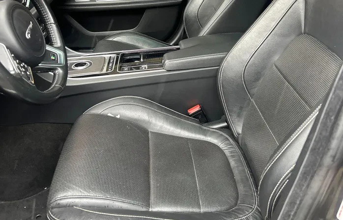 Jaguar Xf 35t R-Sport * CARFAX* ДВА КЛЮЧА, снимка 7 - Автомобили и джипове - 54078737