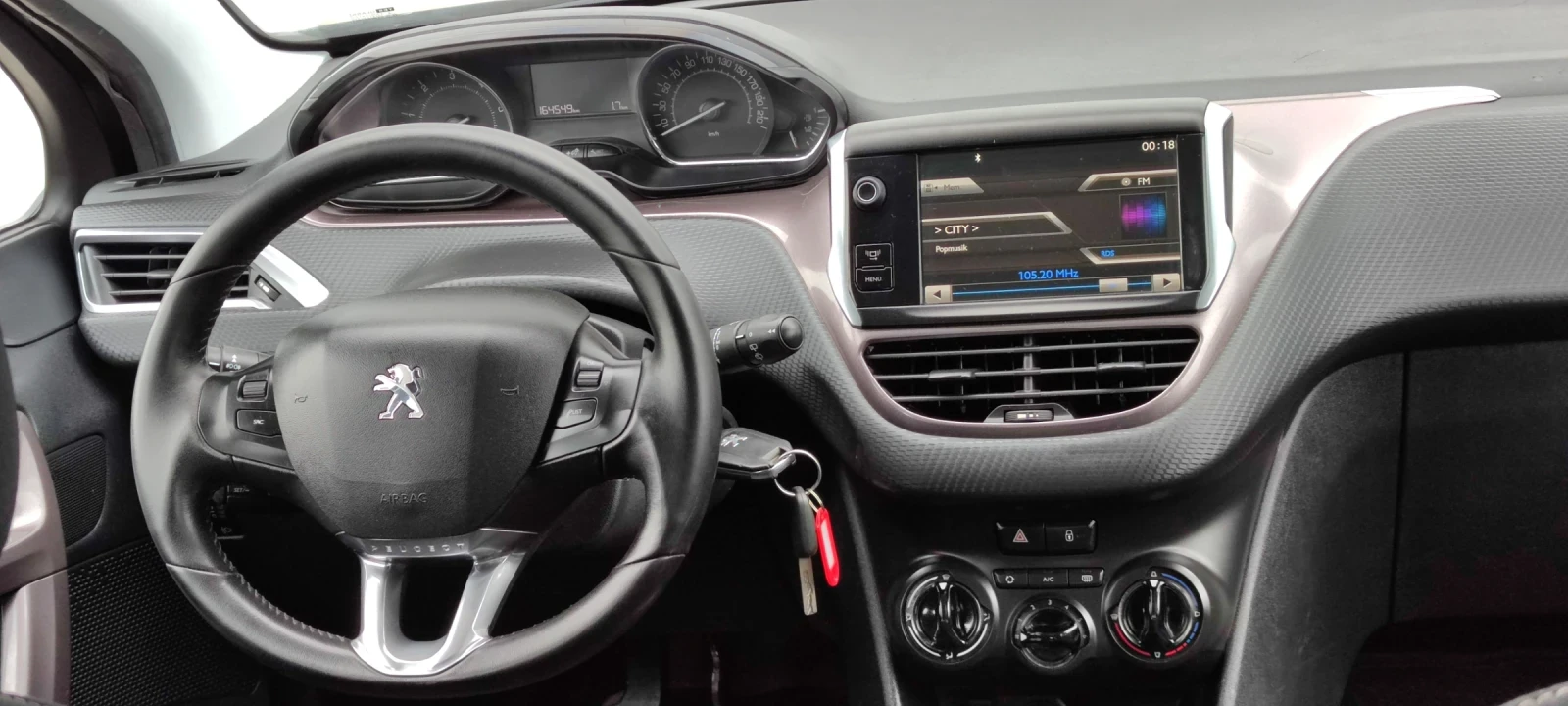 Peugeot 2008 1.6HDI* Navi*  - изображение 10