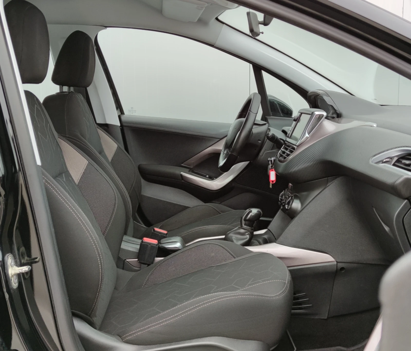 Peugeot 2008 1.6HDI* Navi*  | Mobile.bg — изображение 12