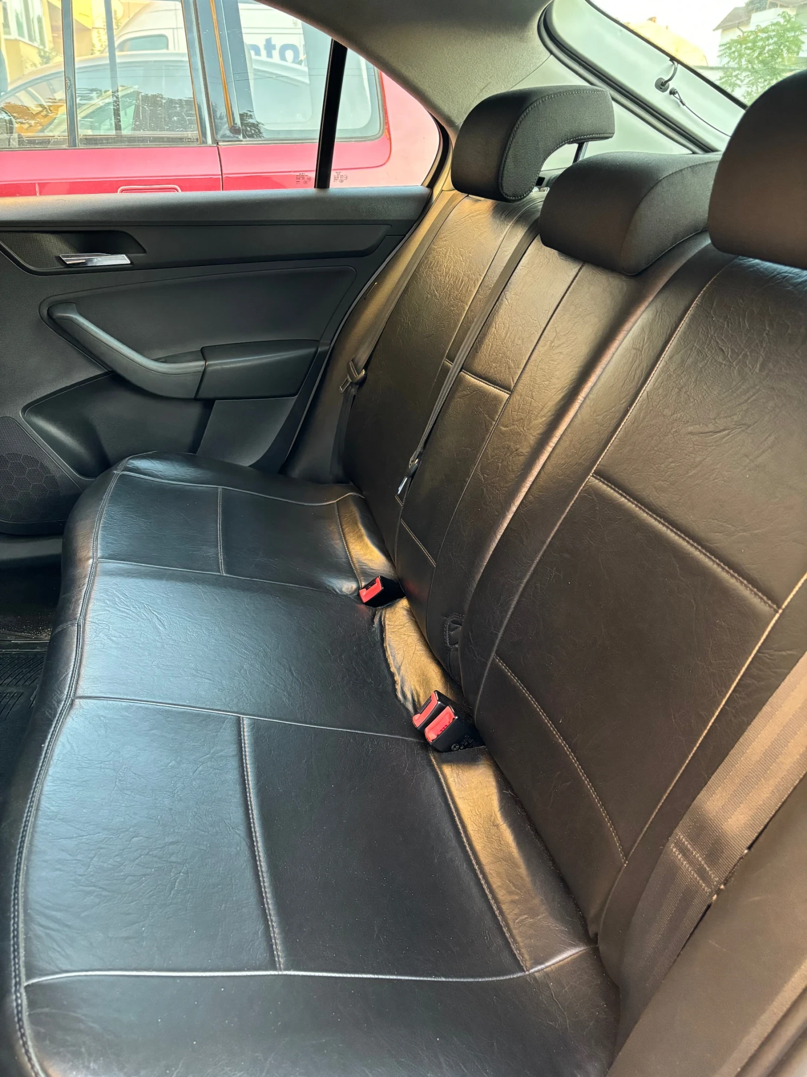 Seat Toledo 1.6 TDI - изображение 9
