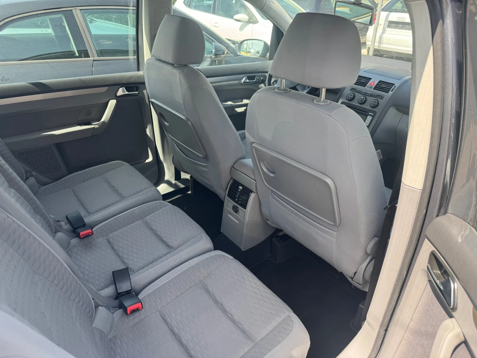 VW Touran 1, 9TDI 105к.с - изображение 10