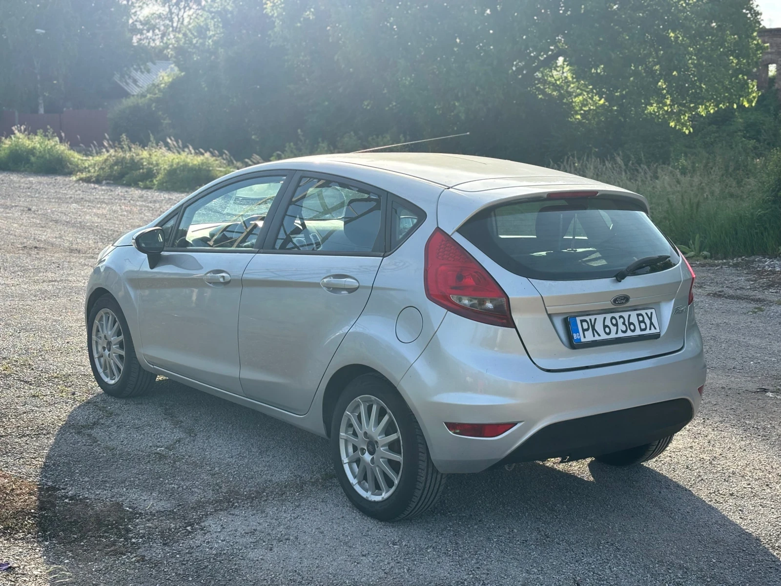 Ford Fiesta  - изображение 6