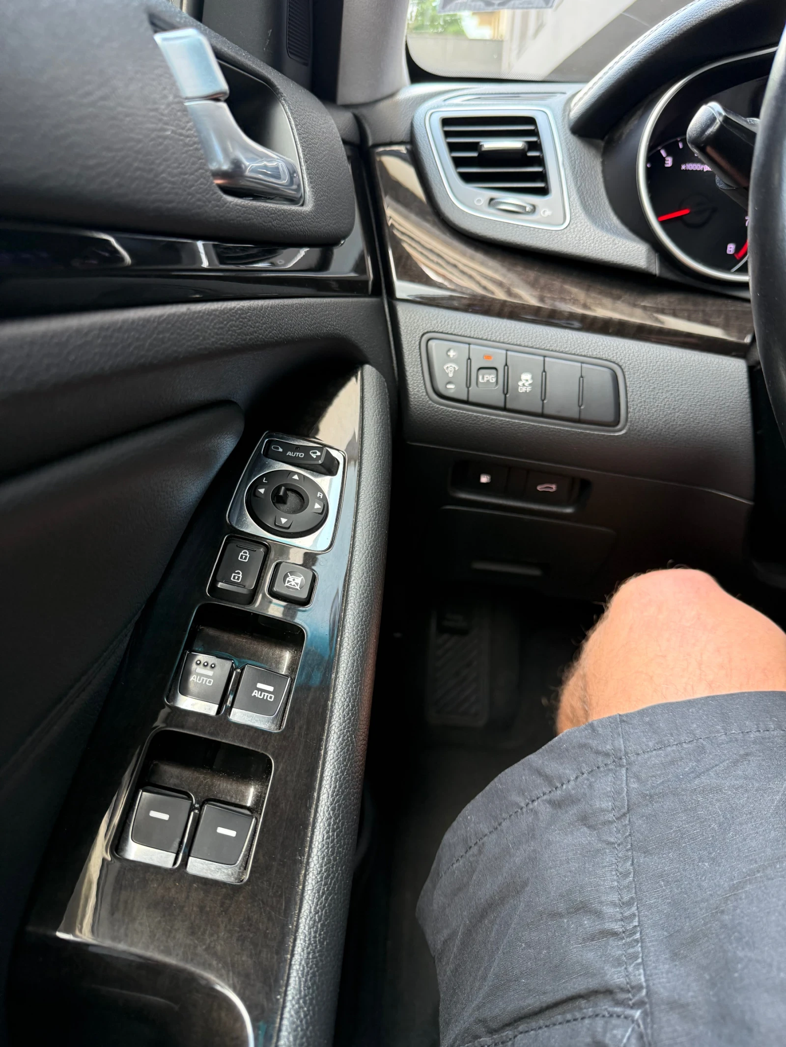 Kia K7 3.0 LPI | Mobile.bg   10