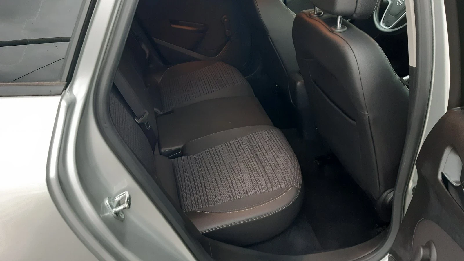 Opel Astra 1.4T-140 ..   | Mobile.bg   12