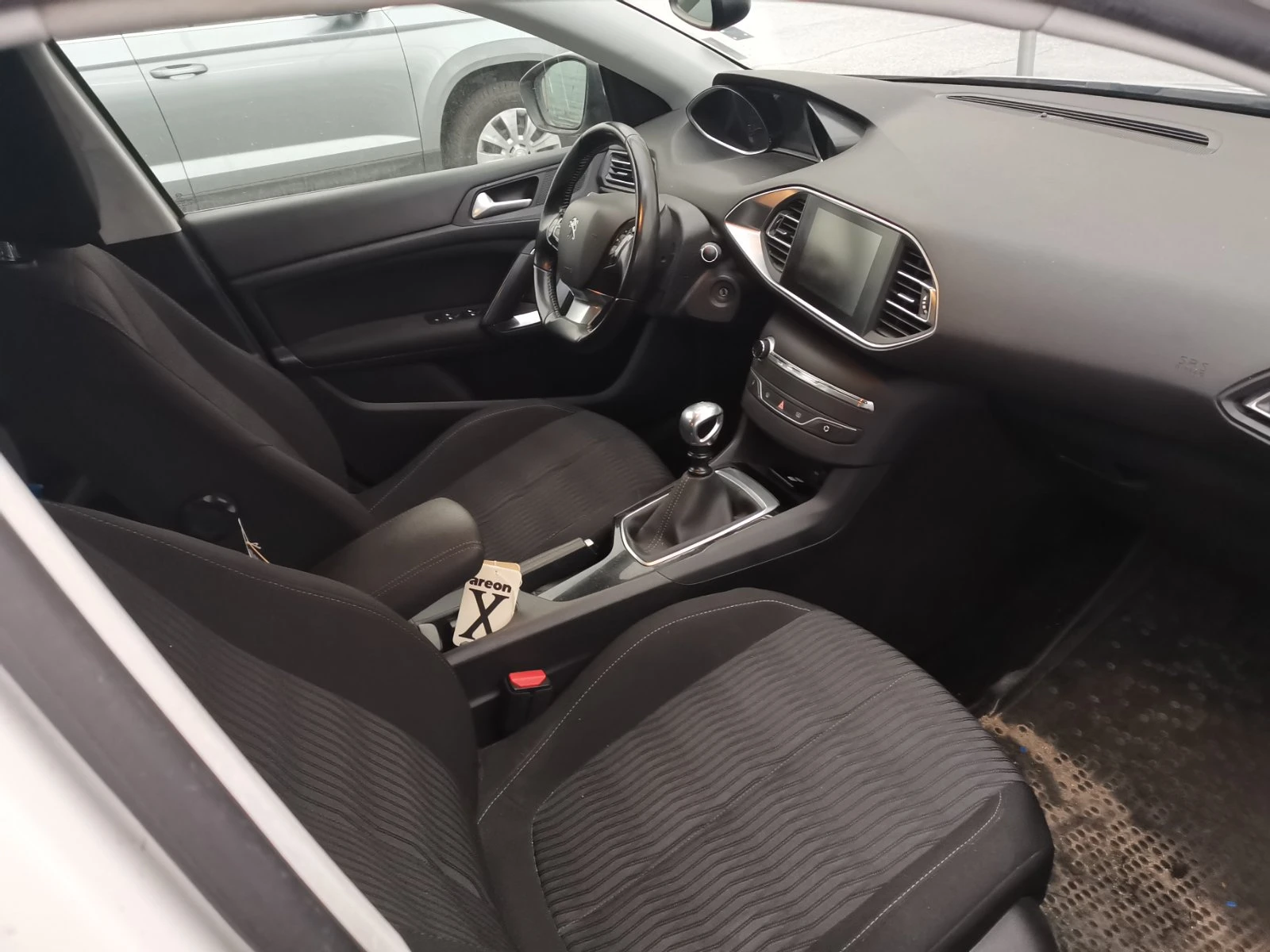 Peugeot 308 ACTIVE 1.2 e-THP 130 BVM6 EURO6 | Mobile.bg � ����������� 8