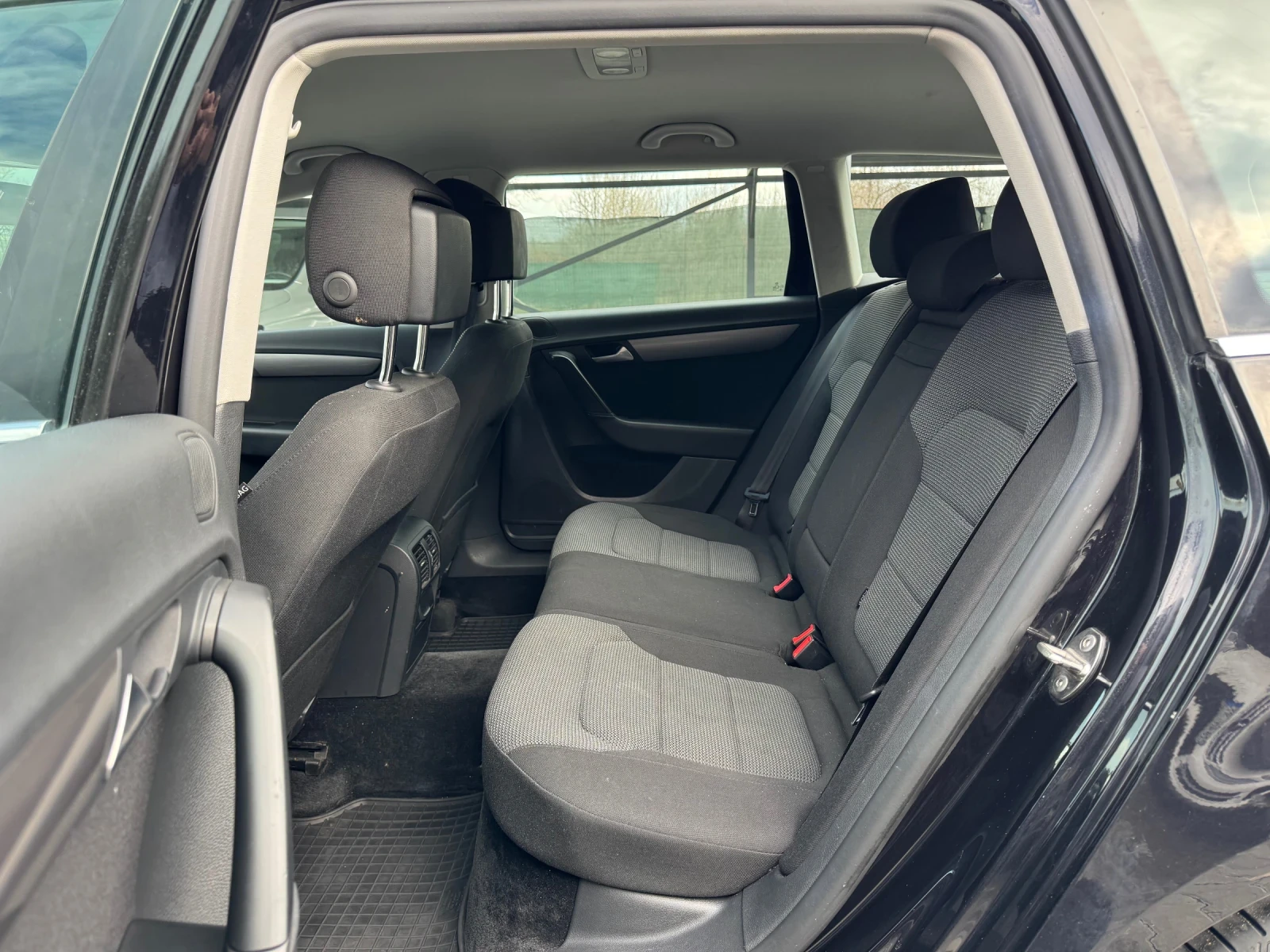 VW Passat FACELIFT 2.0TDI 140k.c | Mobile.bg � ����������� 10