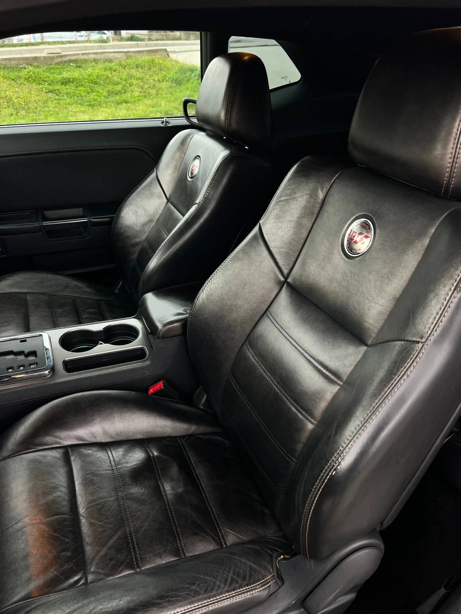 Dodge Challenger, снимка 8 - Автомобили и джипове - 54039320