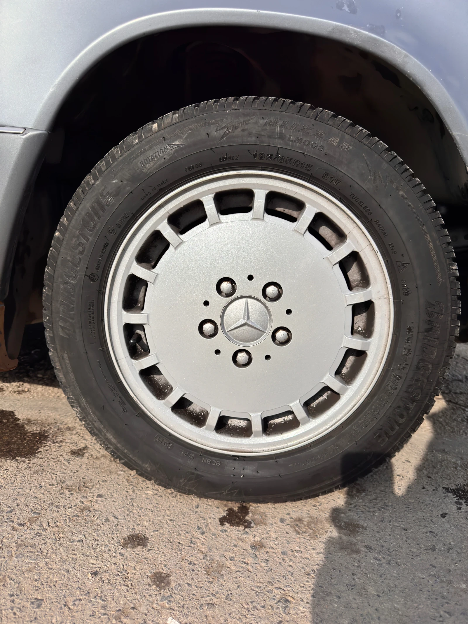 Mercedes-Benz 124 200 E, снимка 12 - Автомобили и джипове - 54097847