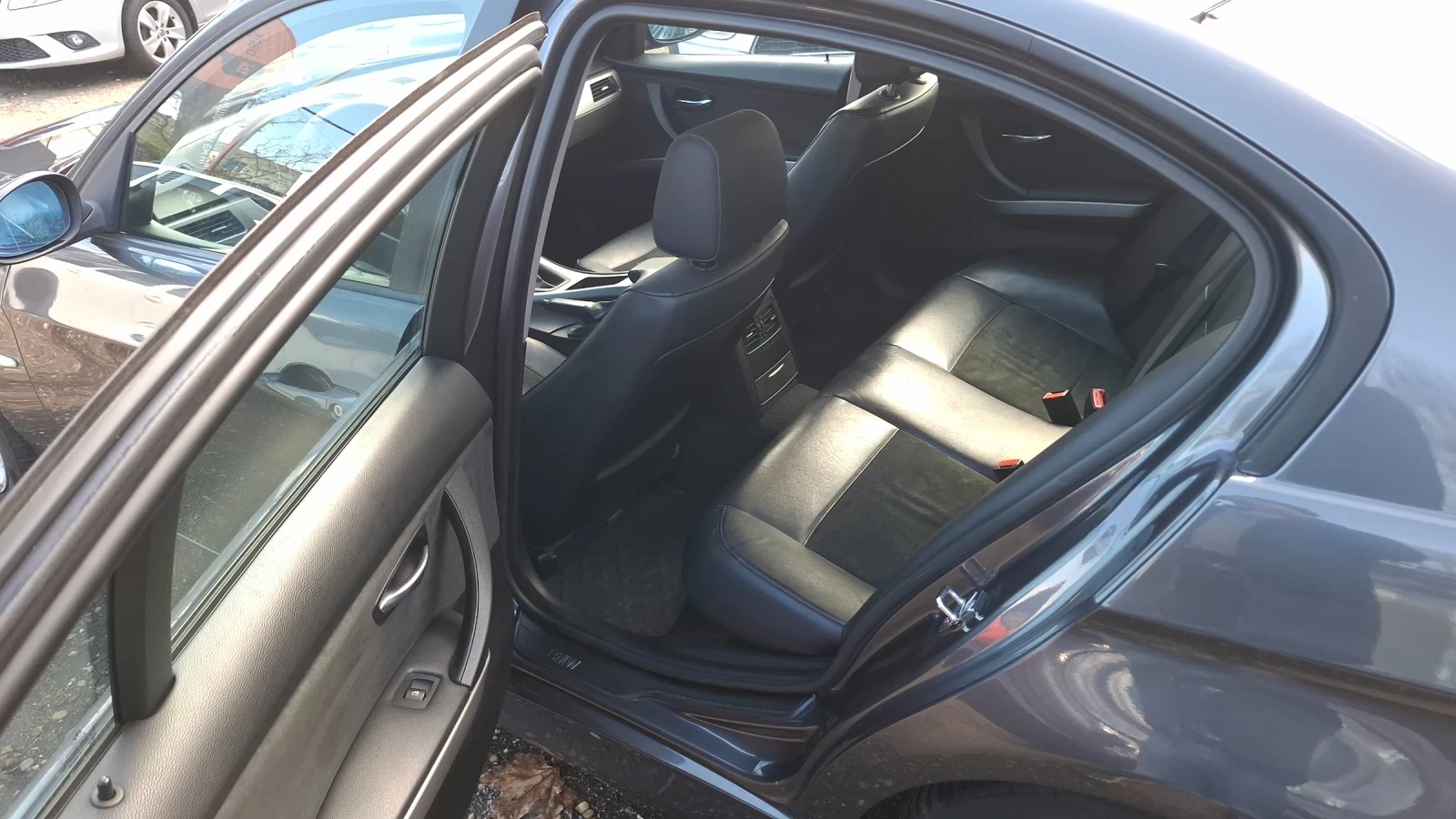 BMW 320 320d/163кс/6-скорости, снимка 10 - Автомобили и джипове - 54139647