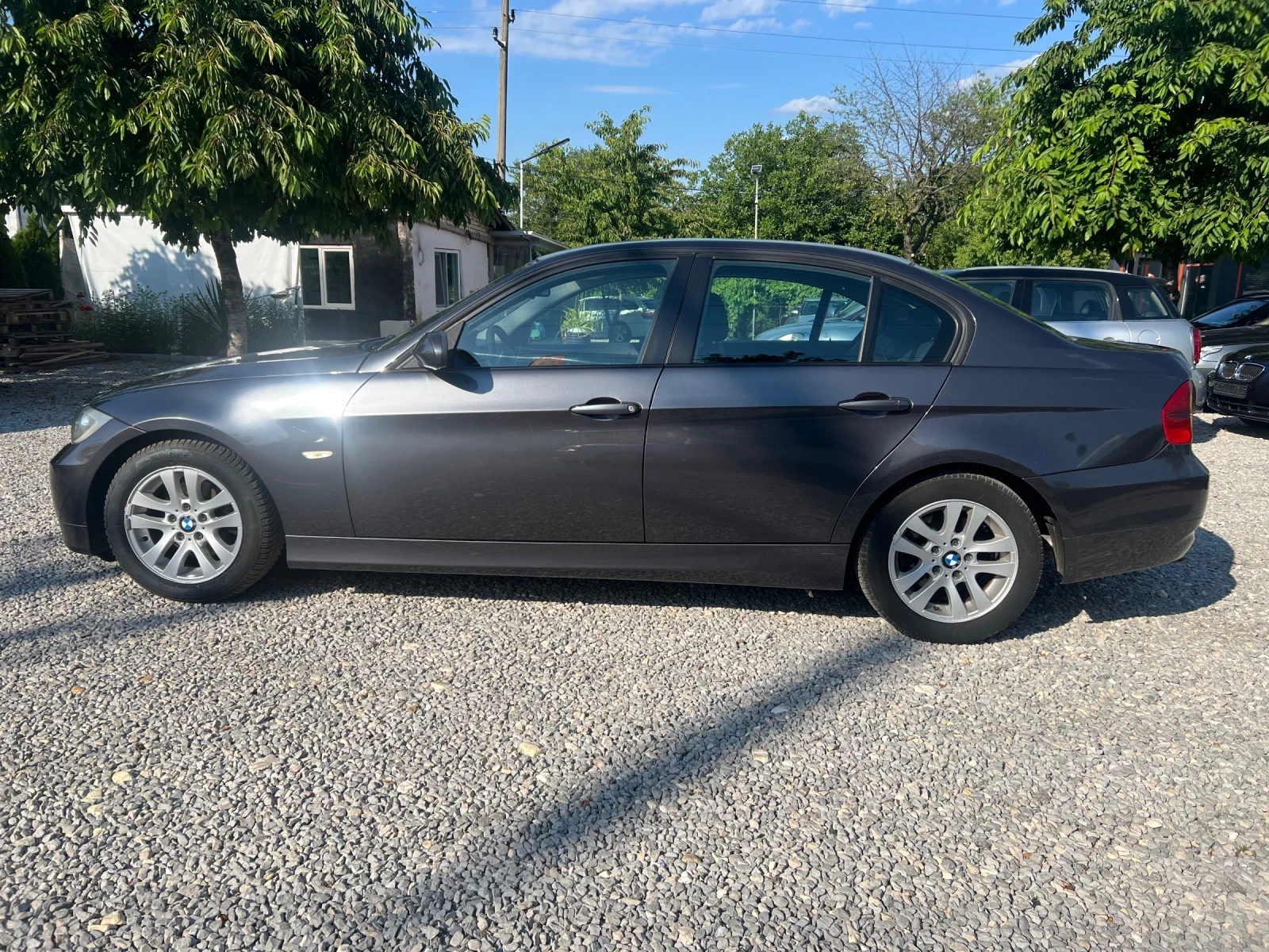 BMW 320 320d/163кс/6-Скорости/Седан, снимка 8 - Автомобили и джипове - 54139647