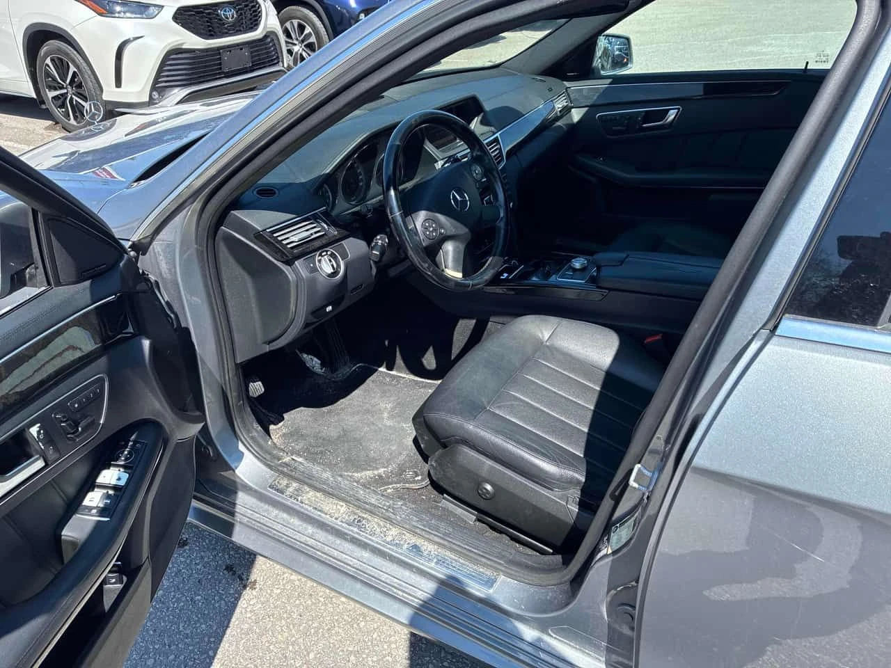 Mercedes-Benz E 350 AMG ПАКЕТ/CARFAX/Пано/Подгрев/КЛИП, снимка 6 - Автомобили и джипове - 54145040