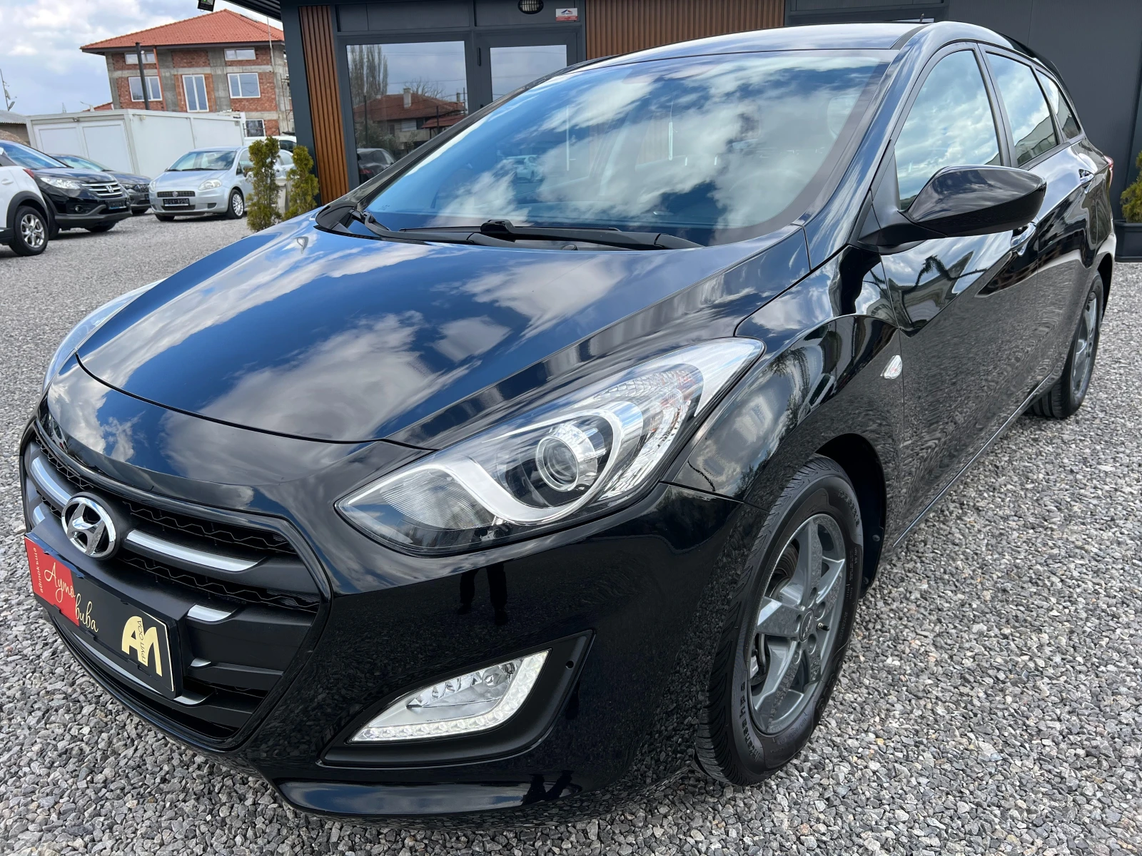 Hyundai I30 1.4i Серв. история/119277км./LED/Фейслифт/