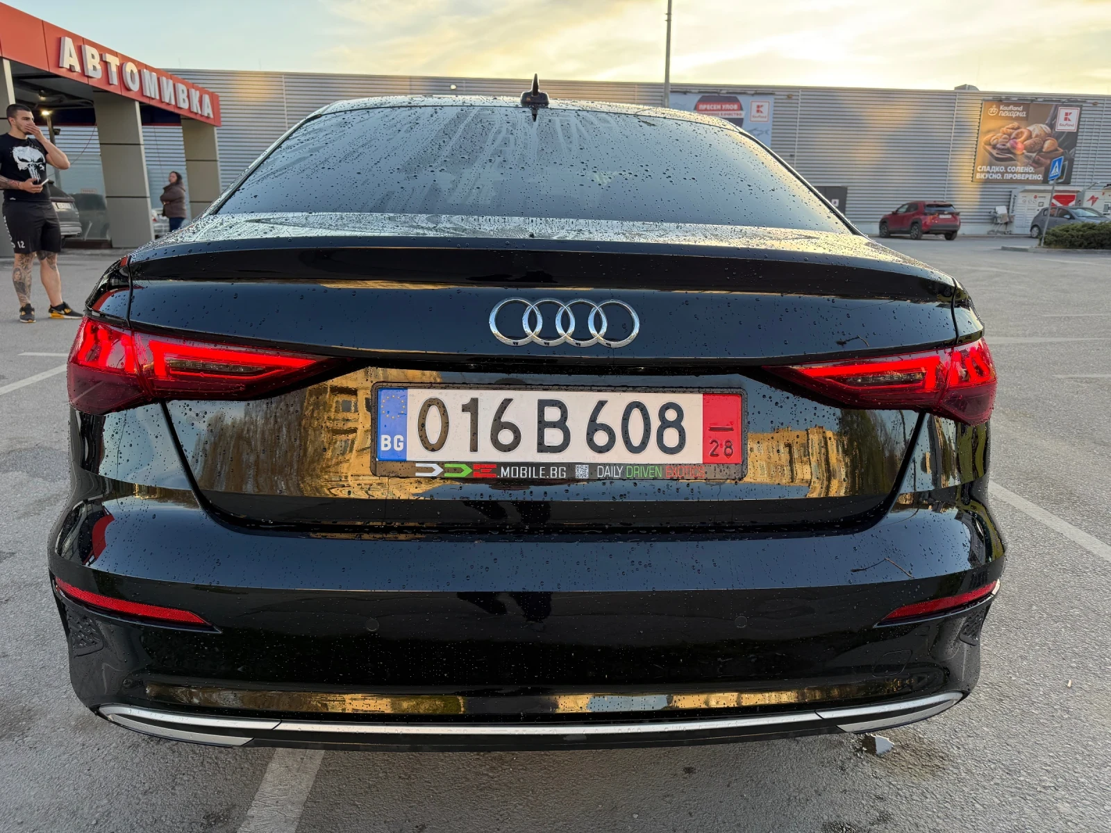 Audi A3 СЕДАН* ДИСТРОНИК* ПОДГРЕВ* RECARO* АМБИЕНТНО* * , снимка 3 - Автомобили и джипове - 54207877